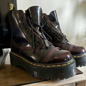 Dr Martens W5 Vegan Jadon II Oxford Rub Off Cherry Red